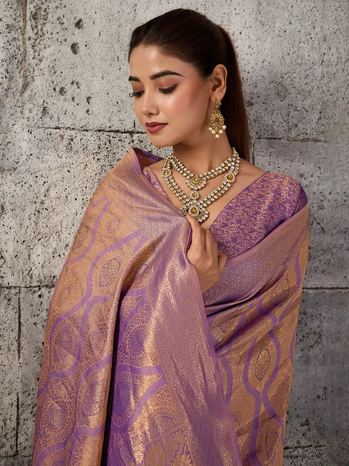 Tarani lavender Kanjivaram Silk Blend saree closeup with gold zari woven motifs