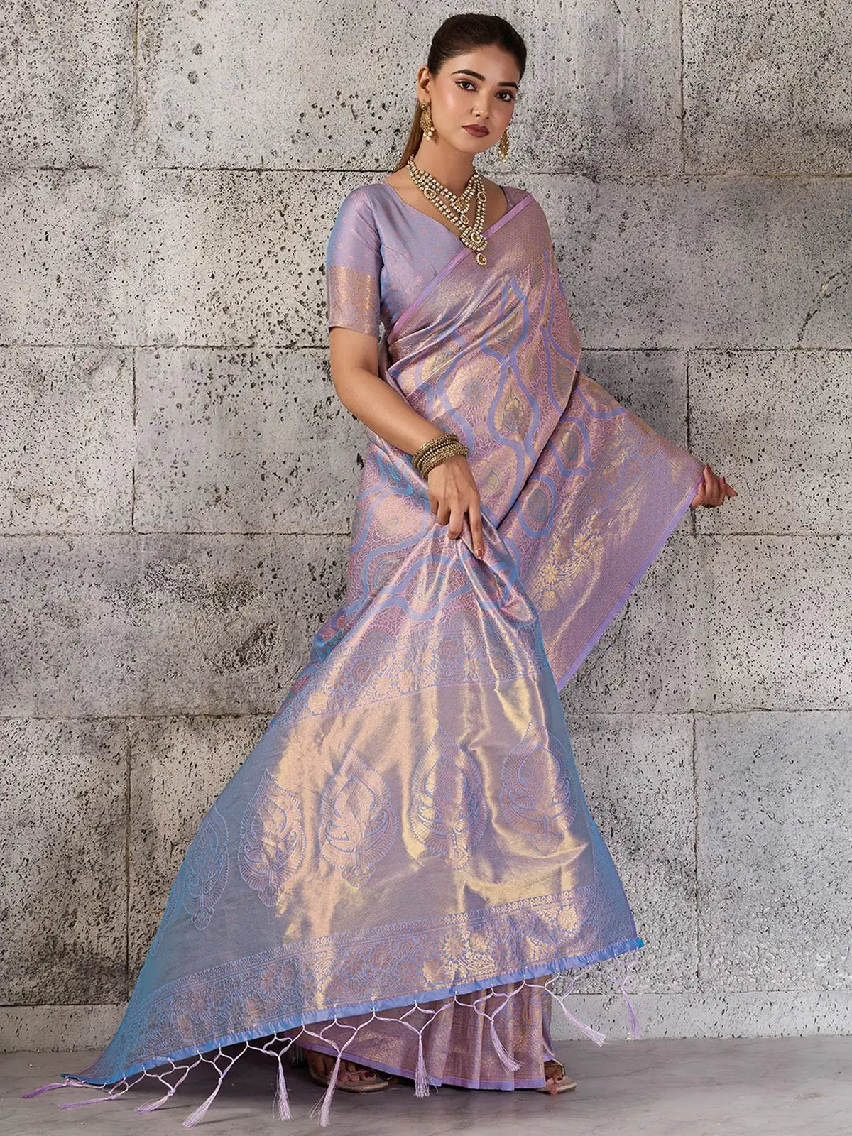 Tarani Suhani lavender silk blend saree pallu view with zari border tassels and traditional motifs