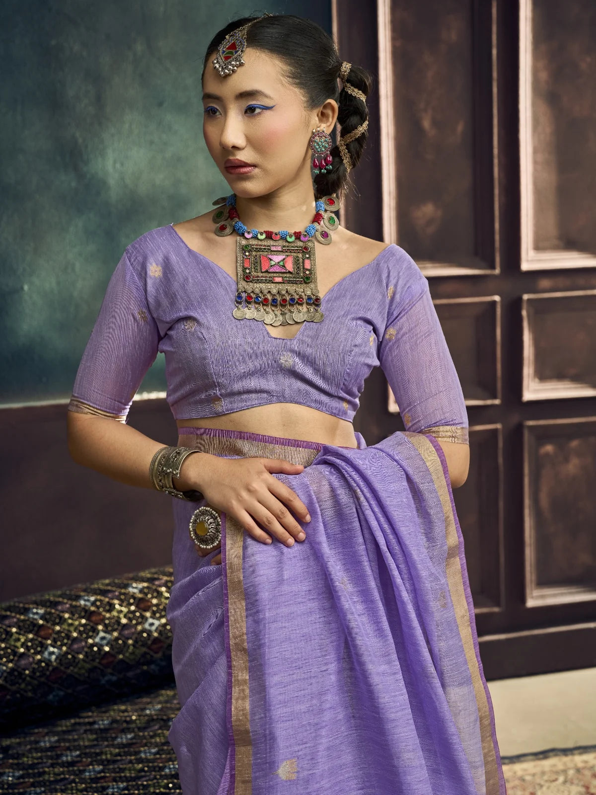 Tarani lavender Pure Munga Silk Handloom Weaving saree upper-body-view with woven border and blouse