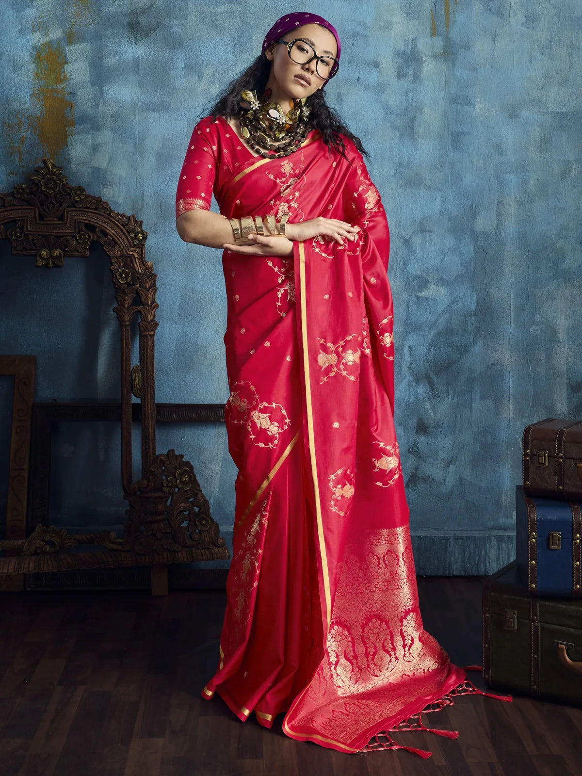 Tarani Aakasha pure satin handloom weaving silk saree in magenta full view with woven motifs and rich border