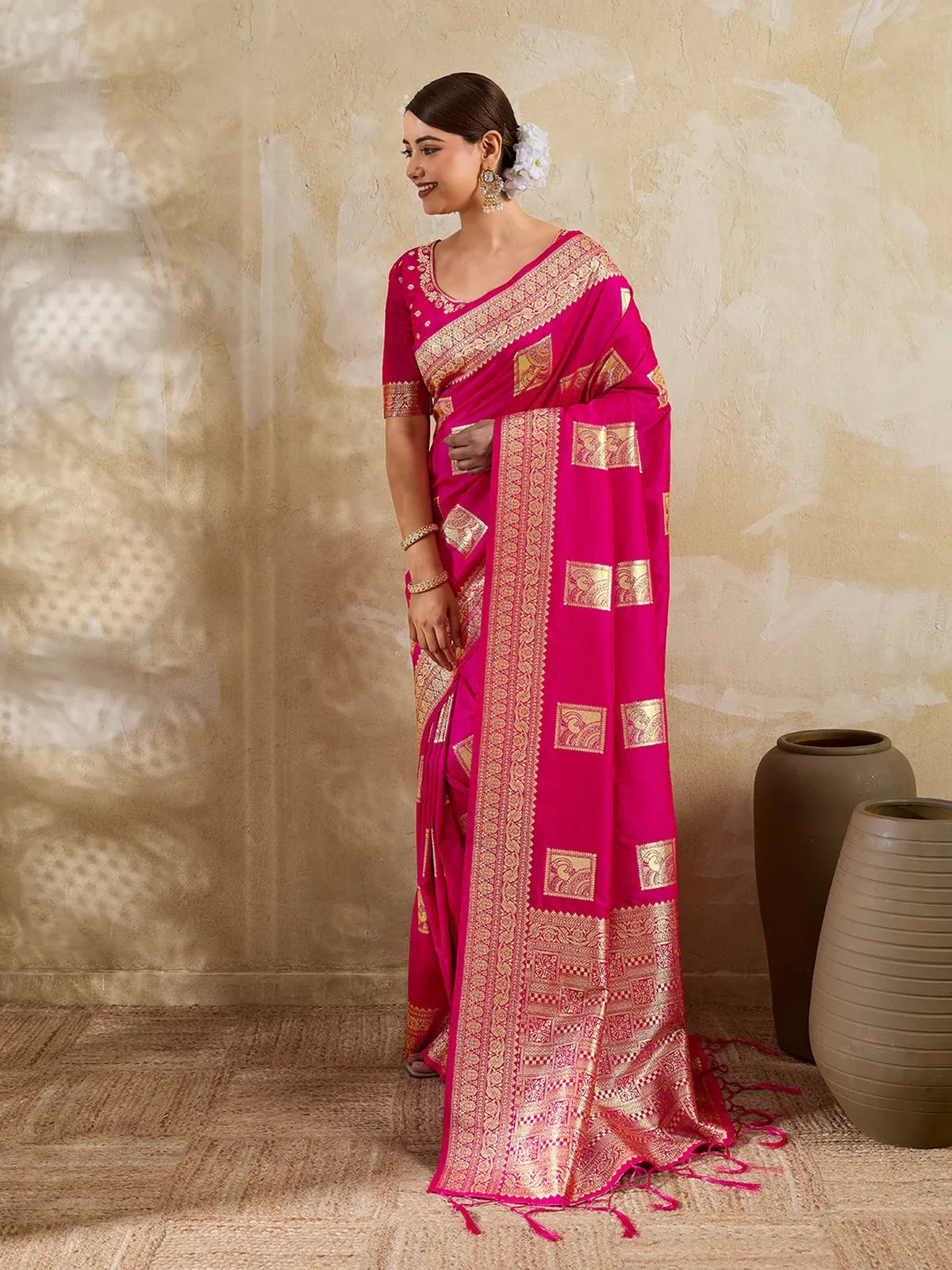 Tarani magenta silk blend zari work saree side view for festive and party wear