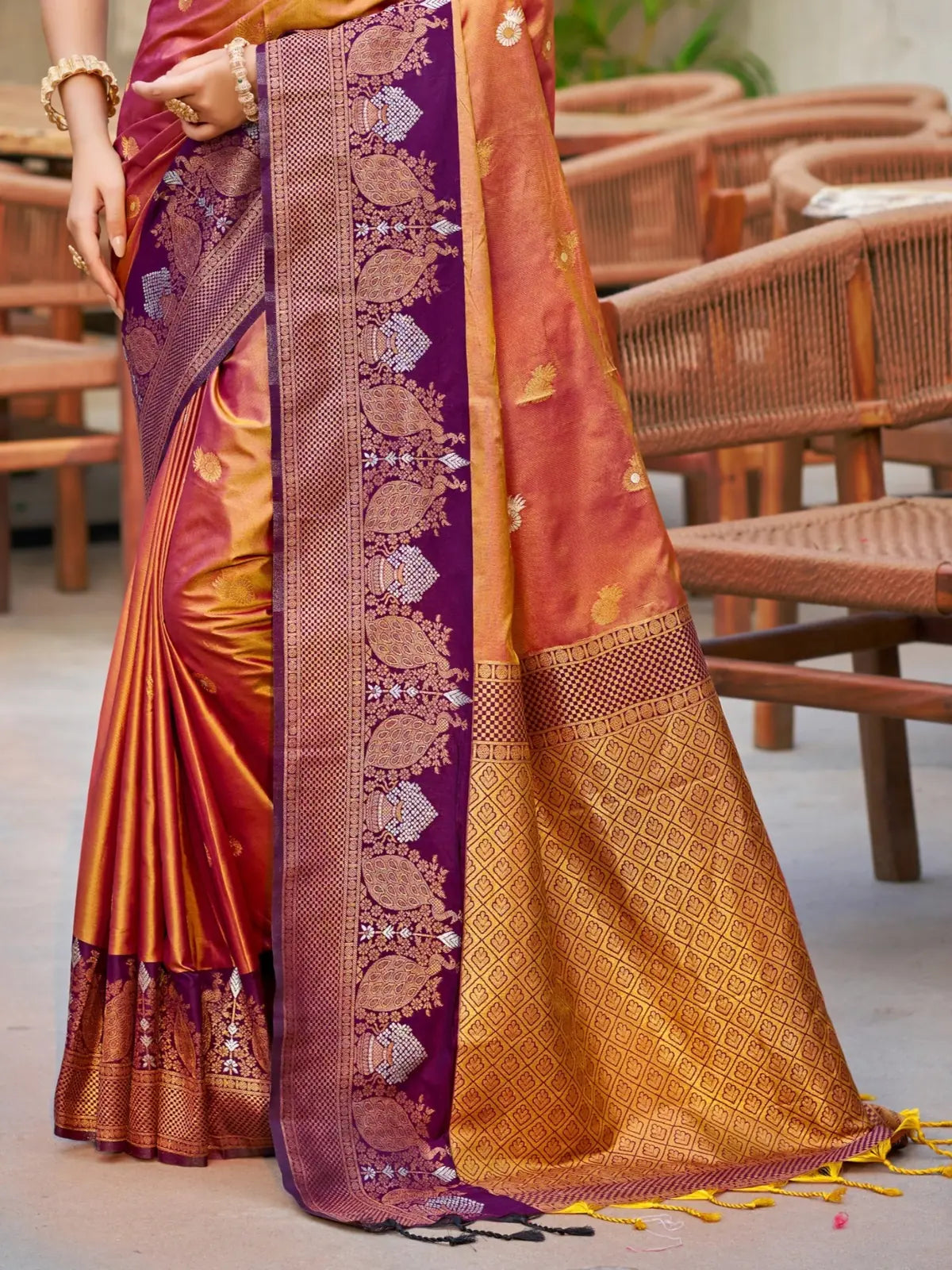 Tarani maroon soft silk saree pallu view with zari woven border and traditional festive detailing