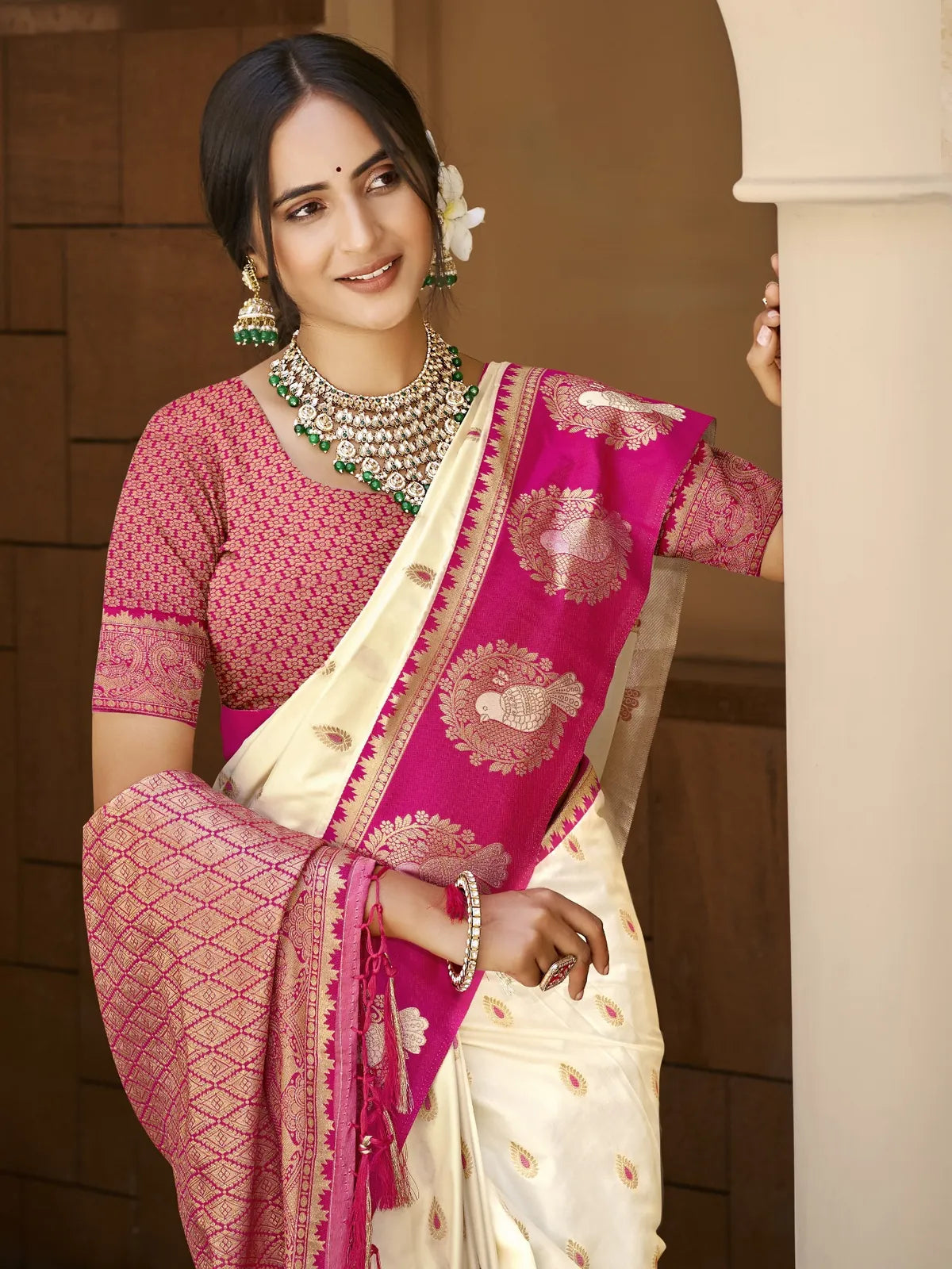 Tarani off white silk saree upper body look with zari weaving blouse and contrast pallu
