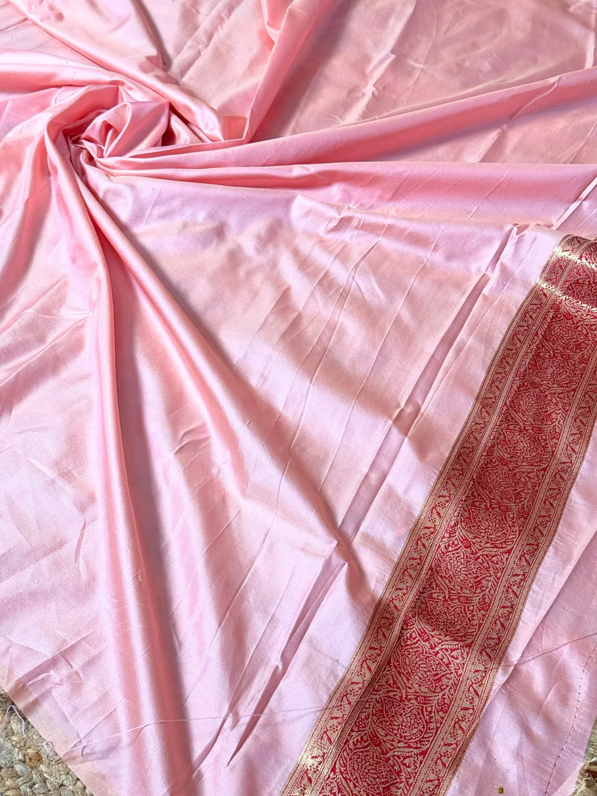 Tarani pink silk saree blouse piece and fabric texture with detailing