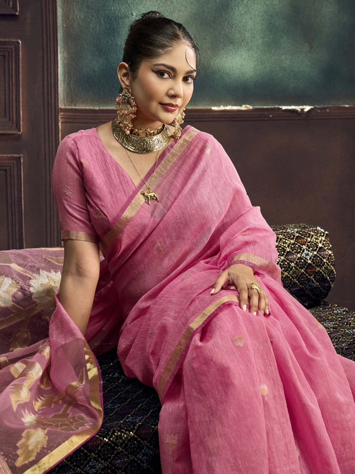 Tarani pure Munga silk handloom pink saree with woven border front-view