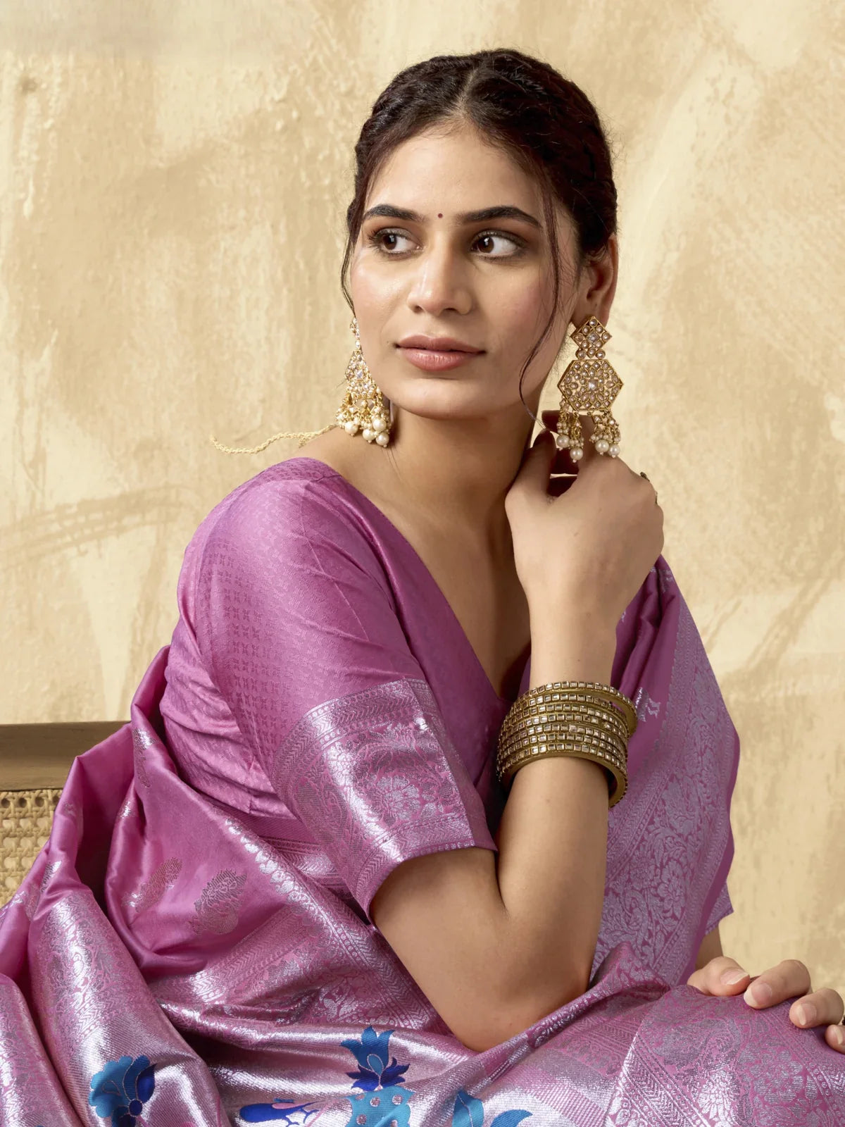 Tarani pink silk saree upper body view showing blouse and zari border