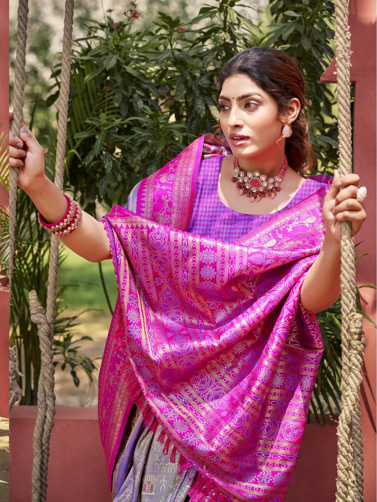 Tarani pink kanjivaram silk saree upper body view with detailed border