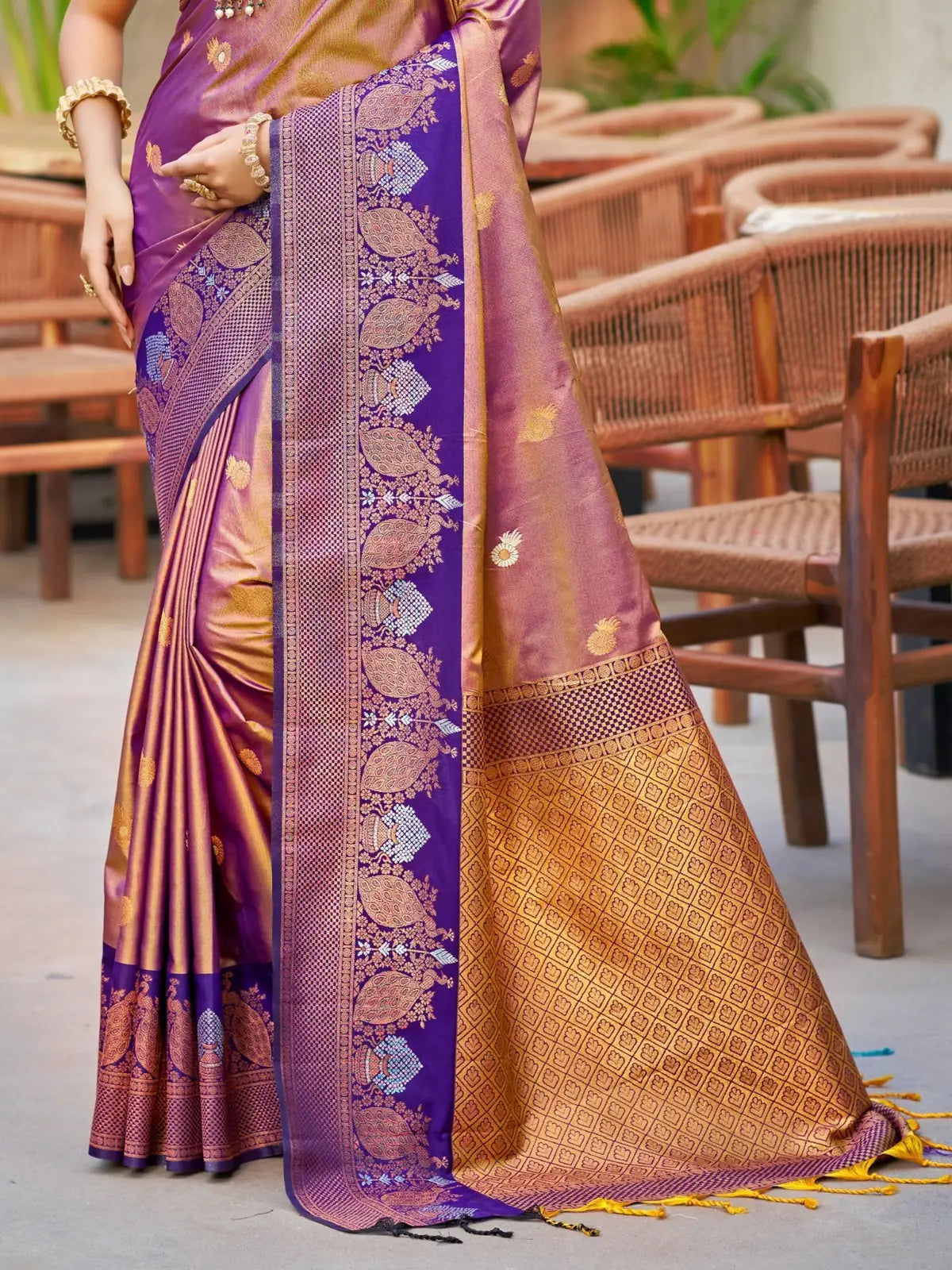 Tarani purple soft silk saree pallu view with rich zari weaving and contrast border design