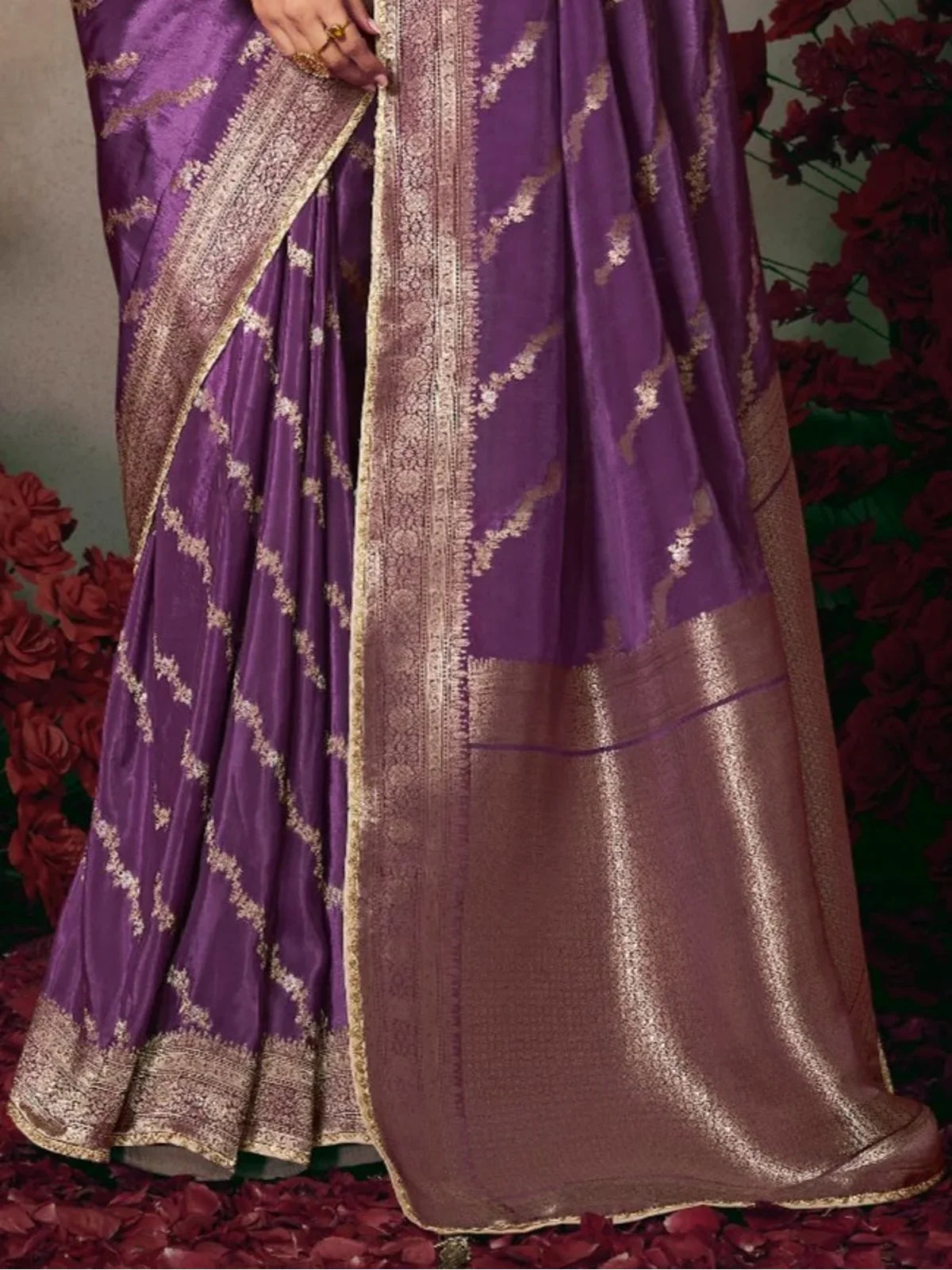 Tarani purple silk saree with intricate border and pallu close-up for traditional and party wear