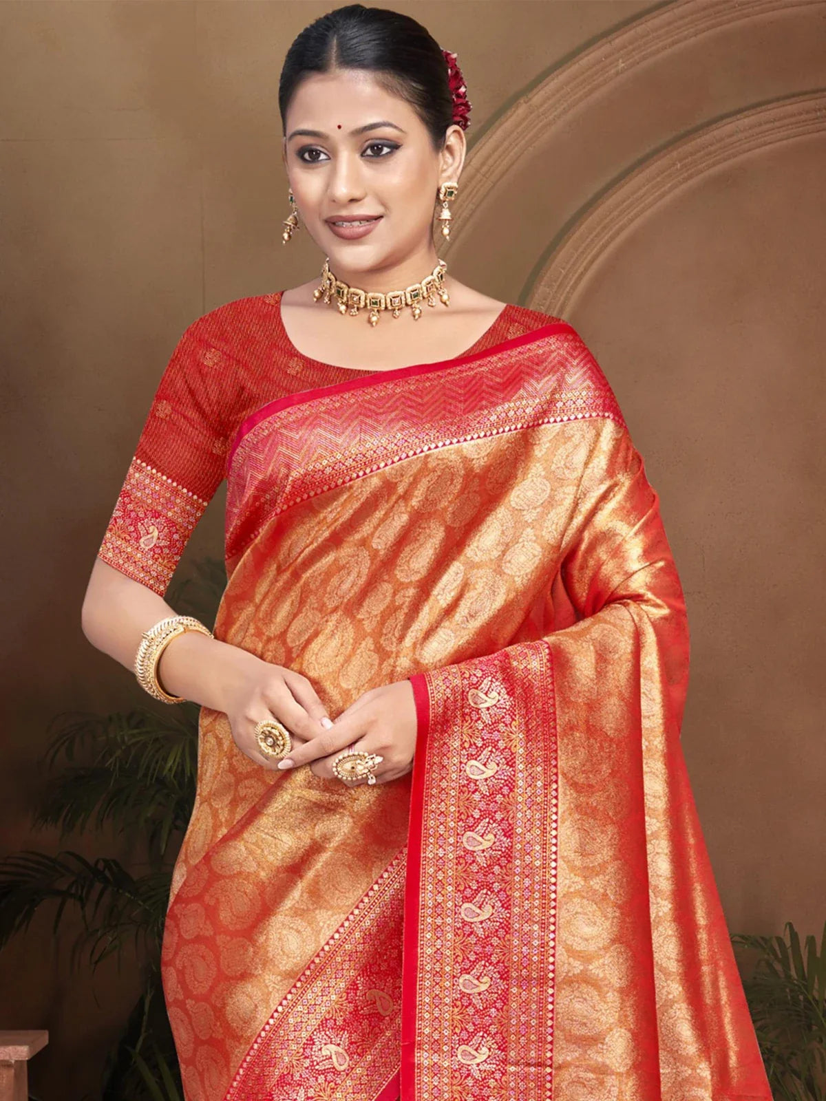 Tarani red Kanjivaram silk saree upper body view showing blouse and zari details