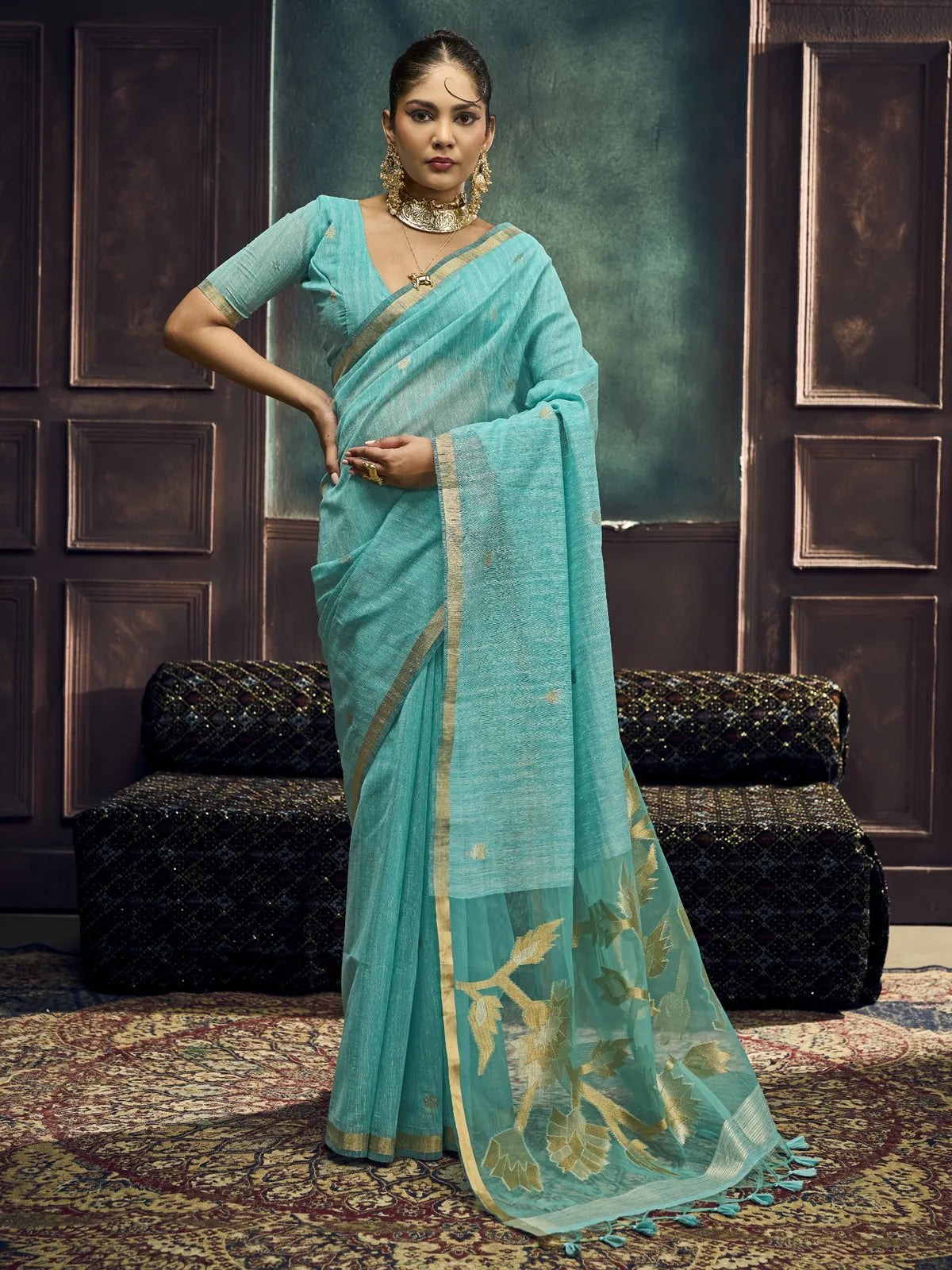 Tarani Pure Munga Silk Handloom Weaving turquoise saree full-view Bhagyashri