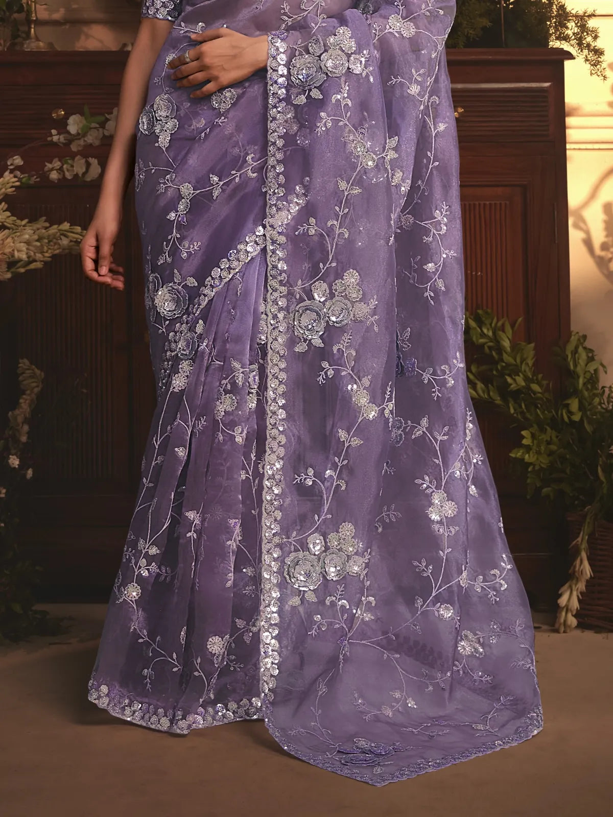 Tarani purple tissue organza saree detailed pallu view with floral embroidery and stone work