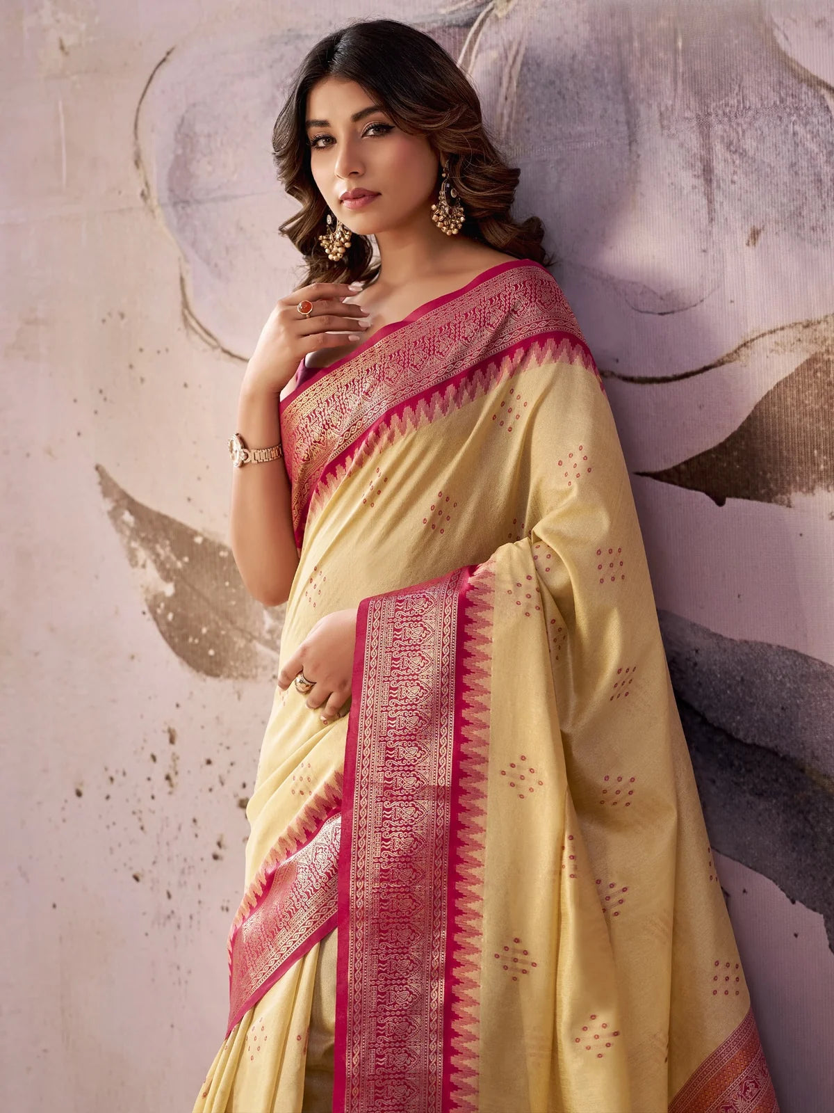 Tarani cream tissue silk saree with zari weaving border and jacquard pallu upper-body-view