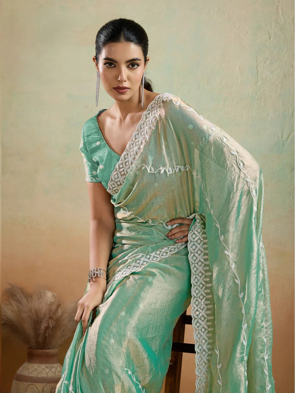 Tarani elegant green velvet chiffon saree upper body view with intricate embroidery blouse