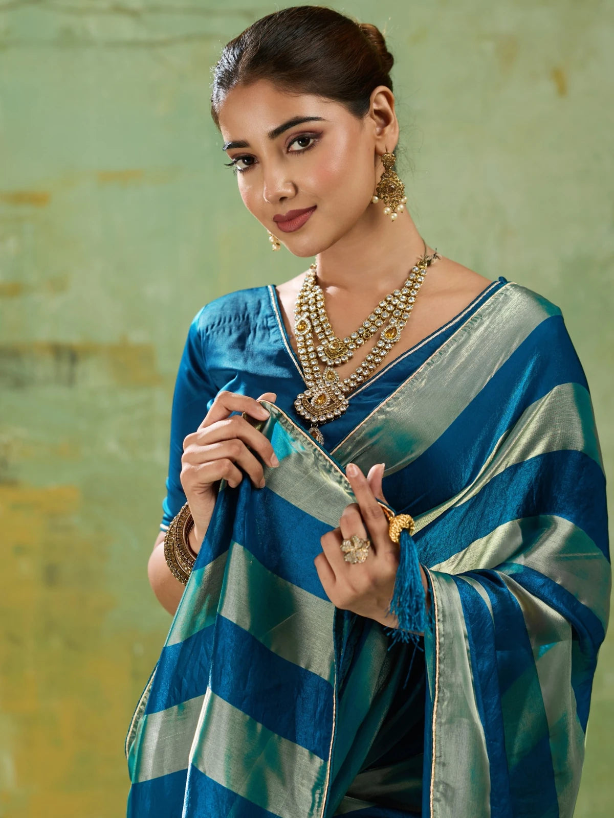 Tarani blue velvet satin saree with metallic patta upper-body-view view Anvita
