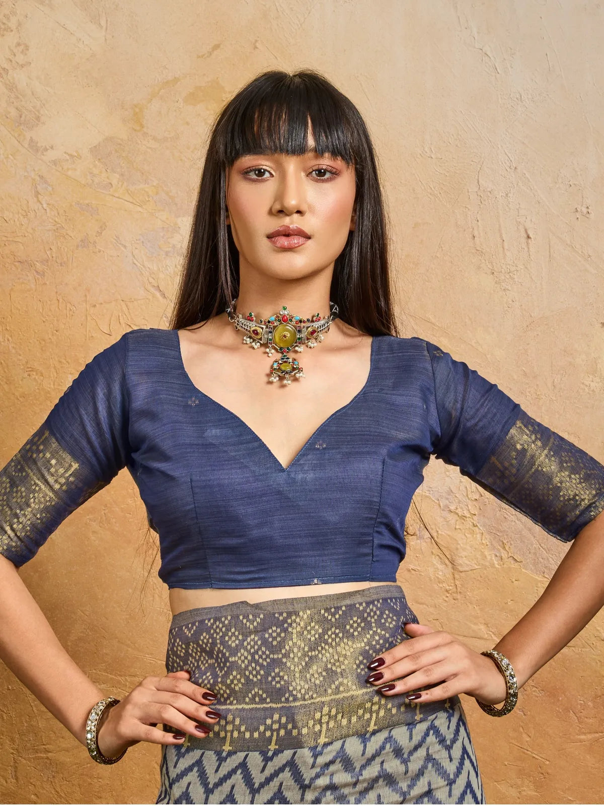 Tarani viscose cotton saree with blue blouse upper body view front pose